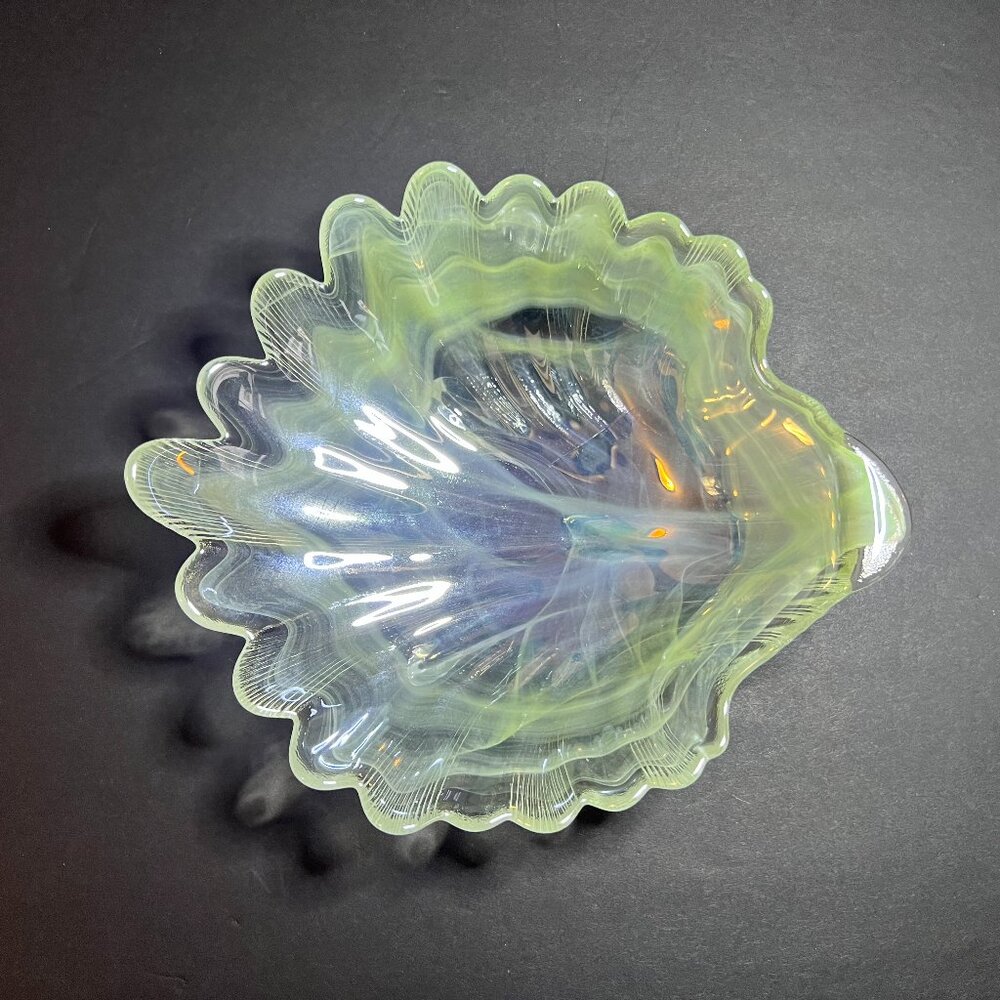 Vintage Green Swirl Opalescent Art Glass Scalloped Edge Clam Shell Shaped Bowl